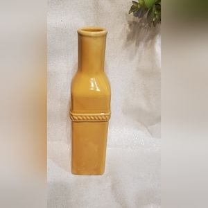 𝅺VINTAGE Belaverra Yellow-Tan vase VTG